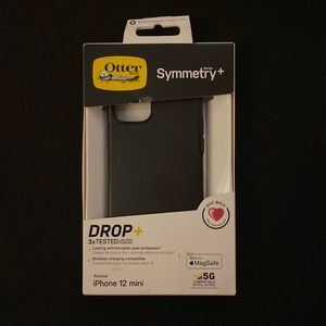 Otterbox symmetry + fits iPhone 12 mini